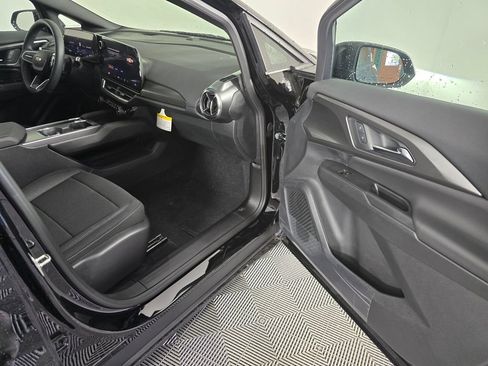 New 2026 Chevrolet Equinox EV LT FWD image 12