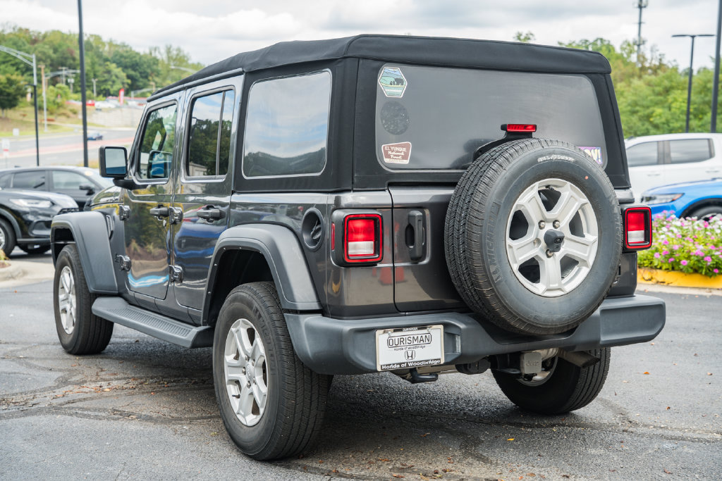 Used 2023 Jeep Wrangler Unlimited Sport AWD/4WD image 5
