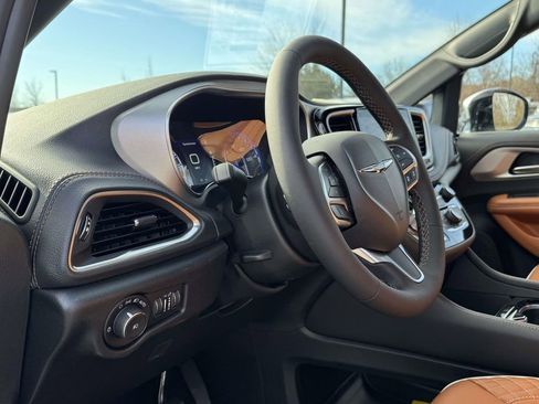 New 2026 Chrysler Pacifica Pinnacle w/ Trailer Tow Group image 2