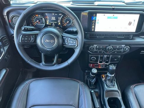 New 2026 Jeep Wrangler Unlimited Rubicon AWD/4WD image 23