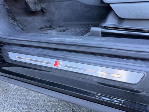 Used 2020 Audi Q5 2.0T Titanium Premium Plus w/ Premium Plus Package image 18