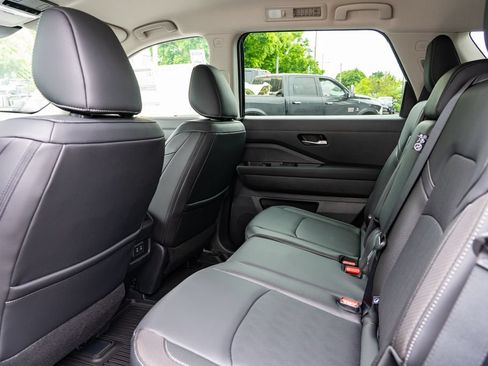 New 2026 Nissan Pathfinder SL AWD/4WD image 24