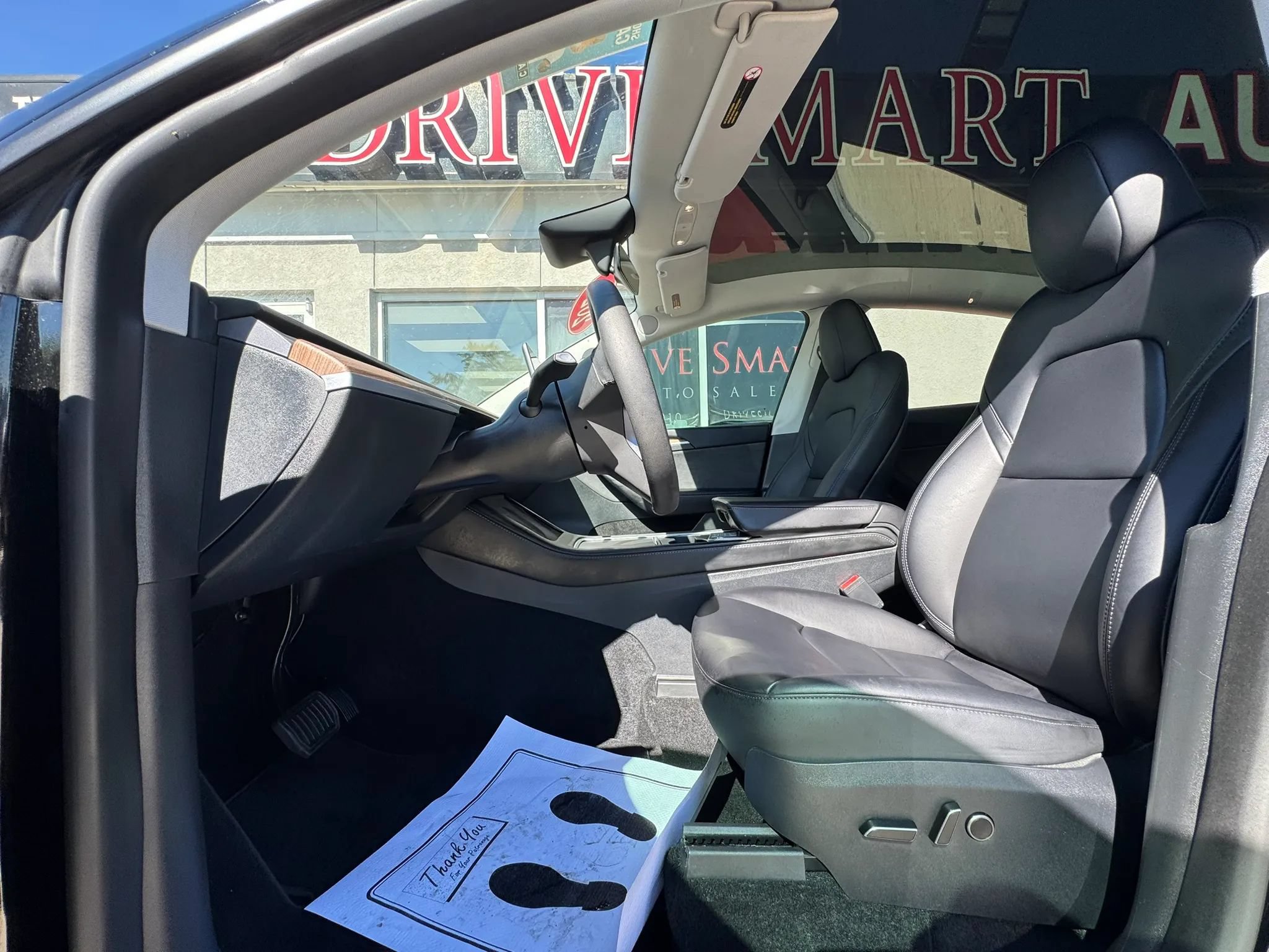 Used 2023 Tesla Model Y Long Range AWD/4WD image 7