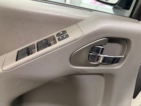 Used 2019 Nissan Frontier Desert Runner image 10