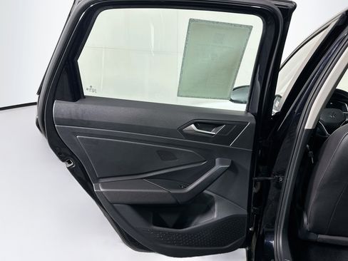 Used 2024 Volkswagen Jetta SE FWD image 28