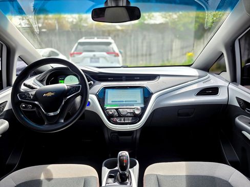 Used 2021 Chevrolet Bolt LT FWD image 12