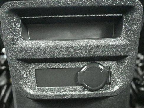 Used 2022 Volkswagen Tiguan S image 17