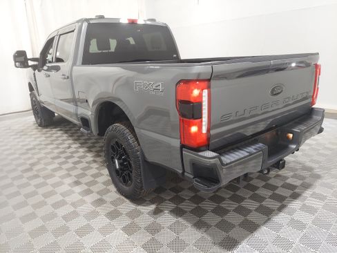 Used 2025 Ford F250 XLT w/ Black Appearance Package AWD/4WD image 2