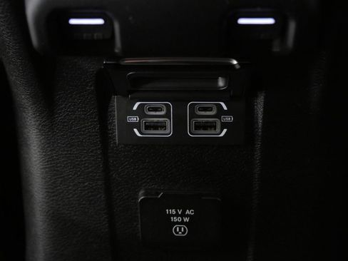 Used 2023 Jeep Wrangler Unlimited Sahara w/ Cold Weather Group AWD/4WD image 26