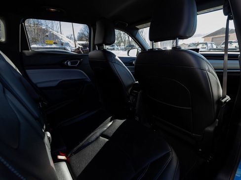 Used 2026 Jeep Compass Limited image 32