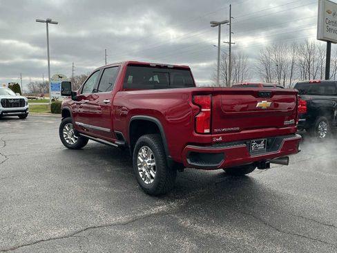 Used 2024 Chevrolet Silverado 3500 High Country image 5