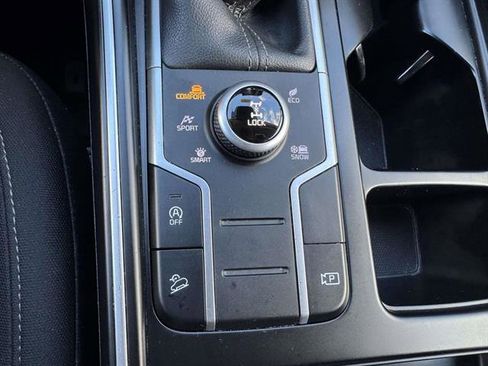 Used 2022 Kia Sorento LX image 35