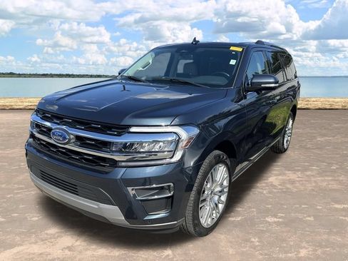 Used 2024 Ford Expedition Limited RWD image 4