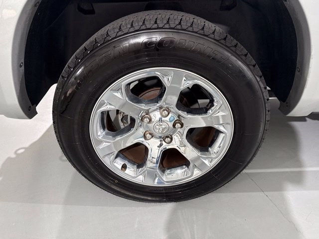 Used 2017 RAM 1500 Laramie AWD/4WD image 9