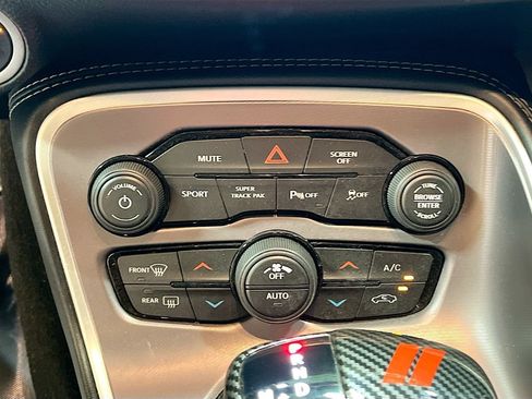 Used 2022 Dodge Challenger GT w/ Driver Convenience Group AWD/4WD image 16