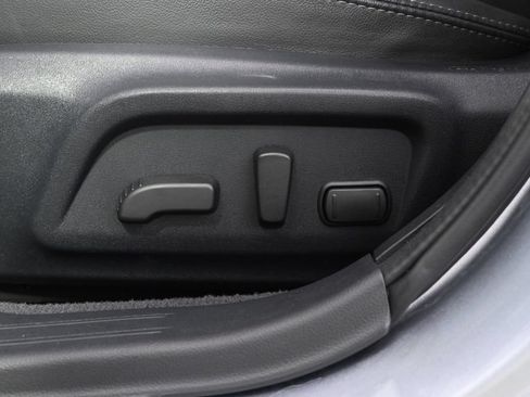 Used 2017 Subaru Outback 2.5i Limited AWD/4WD image 14