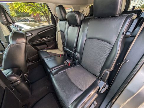 Used 2018 Dodge Journey Crossroad image 18