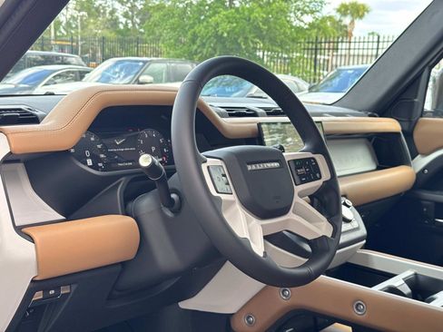 Certified 2025 Land Rover Defender 110 S image 20