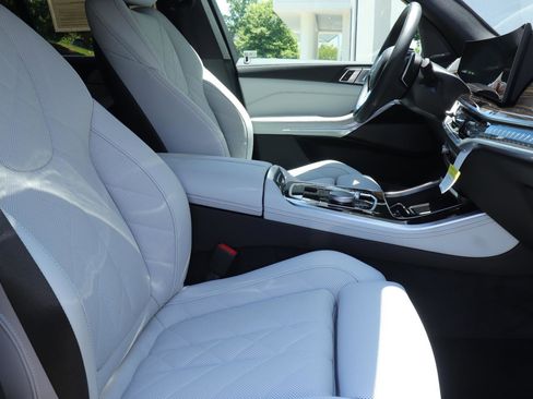 Used 2026 BMW X5 sDrive40i w/ Premium Package RWD image 19