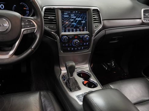 Used 2018 Jeep Grand Cherokee Limited AWD/4WD image 15