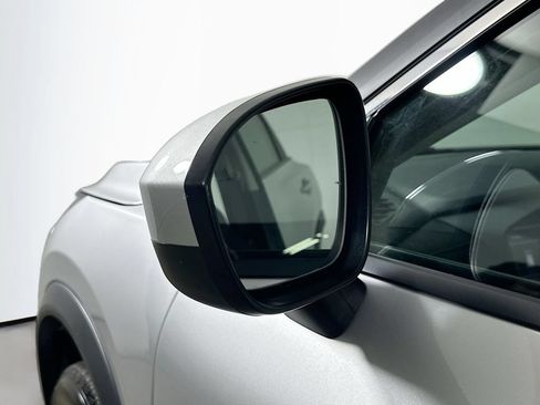 Used 2024 Nissan Rogue SV FWD image 36