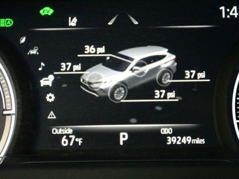 Used 2022 Toyota Venza XLE image 47