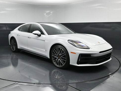 New 2026 Porsche Panamera 4 image 10