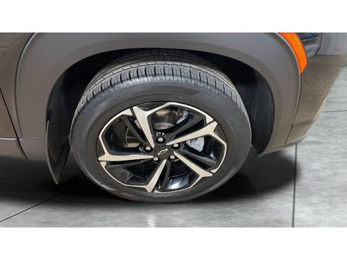 Used 2023 Chevrolet TrailBlazer RS w/ Sun and Liftgate Package image 20
