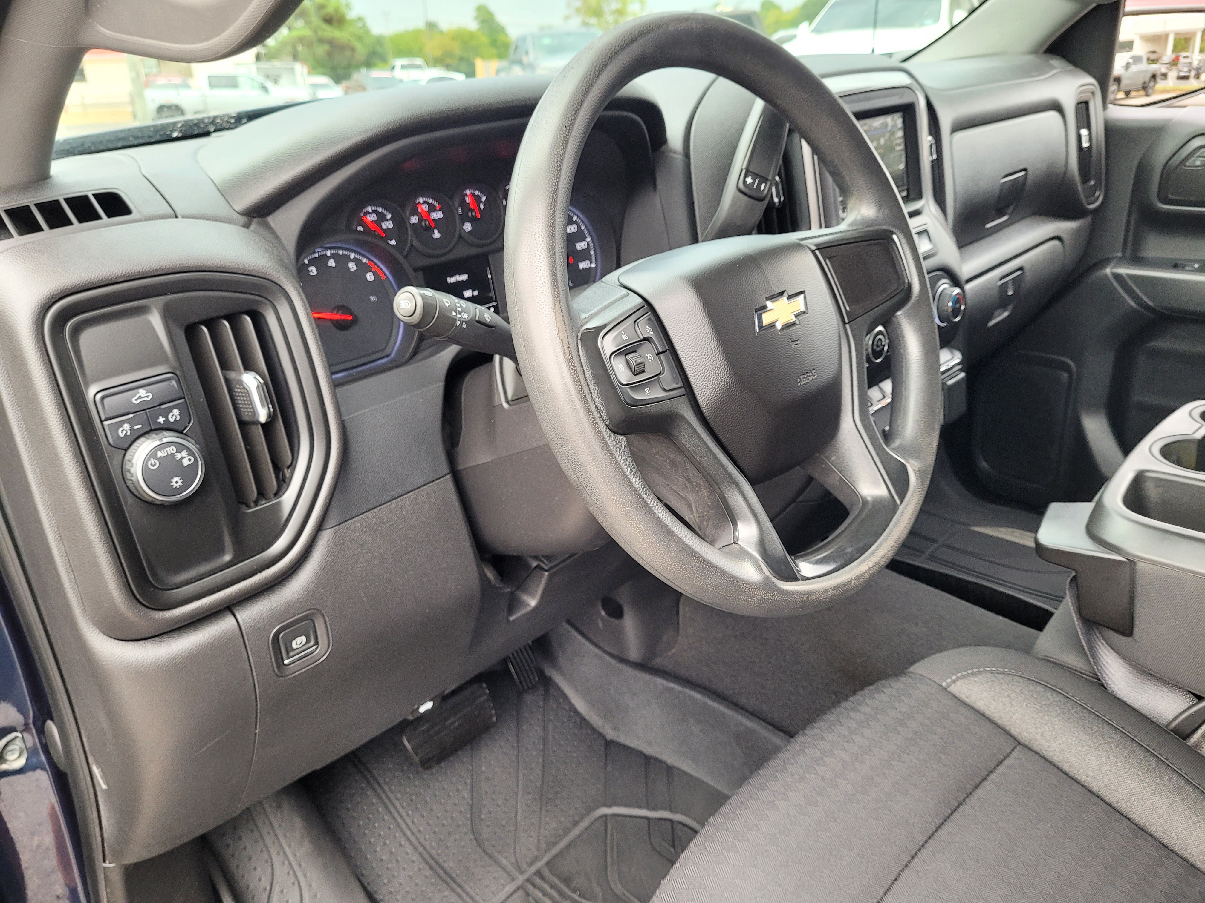 Used 2022 Chevrolet Silverado 1500 Custom RWD image 23