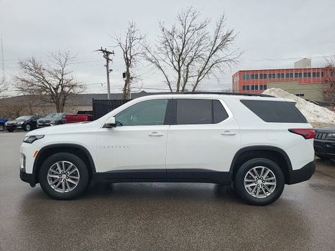 Used 2023 Chevrolet Traverse LT image 6