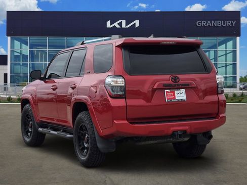 Used 2022 Toyota 4Runner SR5 Premium w/ Moonroof Package image 4