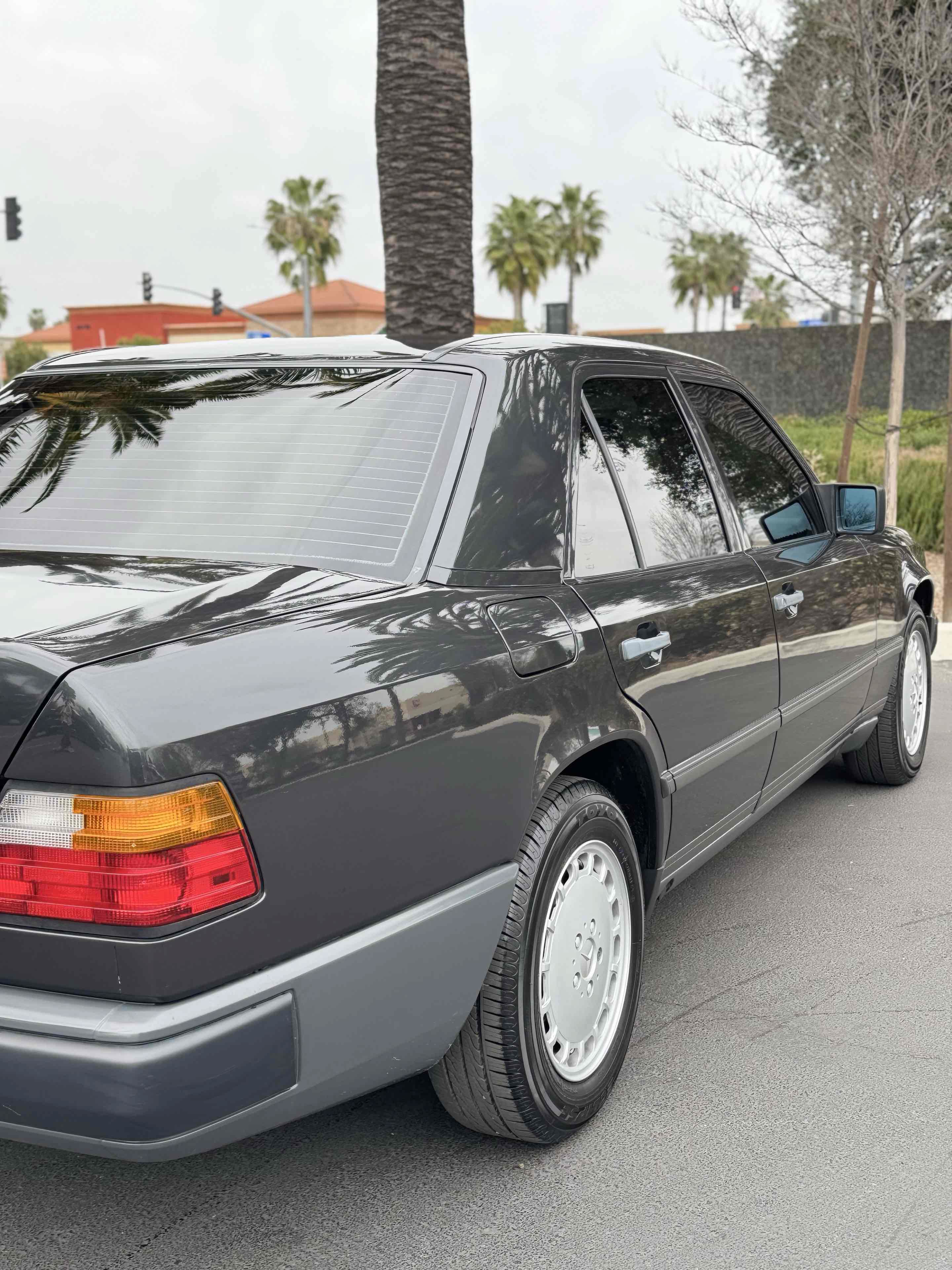 Used 1987 Mercedes-Benz 300 D Turbo image 78