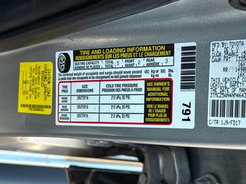 Used 2022 Toyota Tacoma TRD Off-Road AWD/4WD image 48