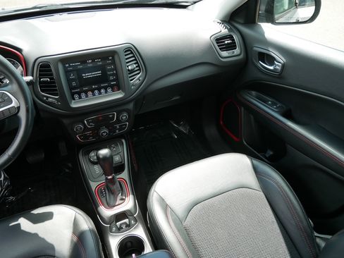 Used 2019 Jeep Compass Trailhawk w/ Safety & Security Group AWD/4WD image 11