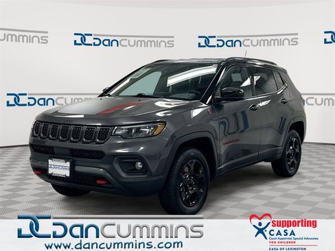 Used 2023 Jeep Compass Trailhawk image 1
