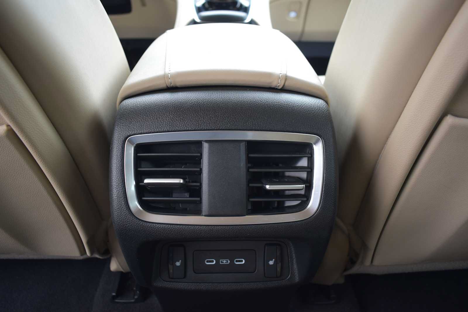 Used 2024 Acura RDX w/ Advance Package AWD/4WD image 16