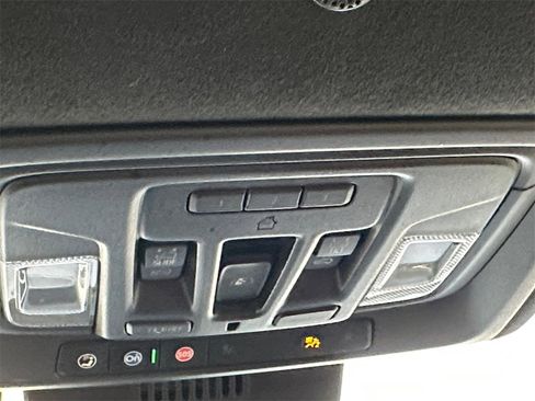 Used 2024 GMC Sierra 2500 Denali Ultimate image 21