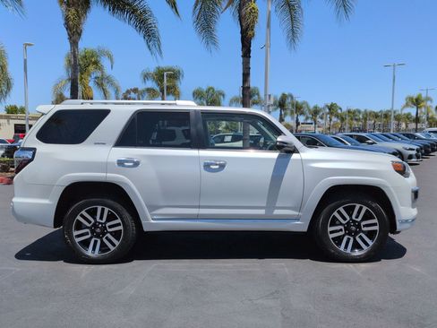 Used 2024 Toyota 4Runner Limited AWD/4WD image 11
