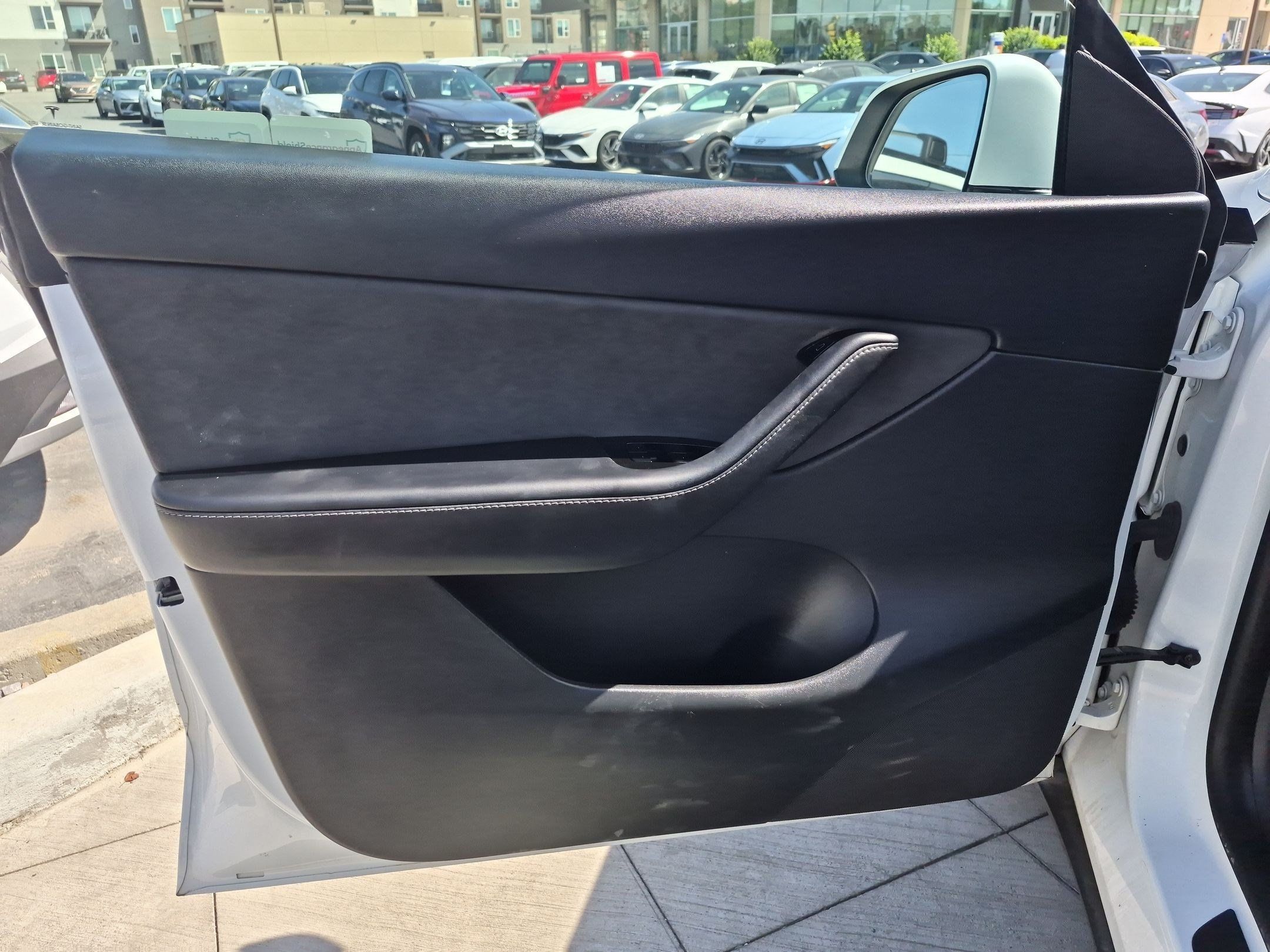 Used 2021 Tesla Model Y Long Range AWD/4WD image 13