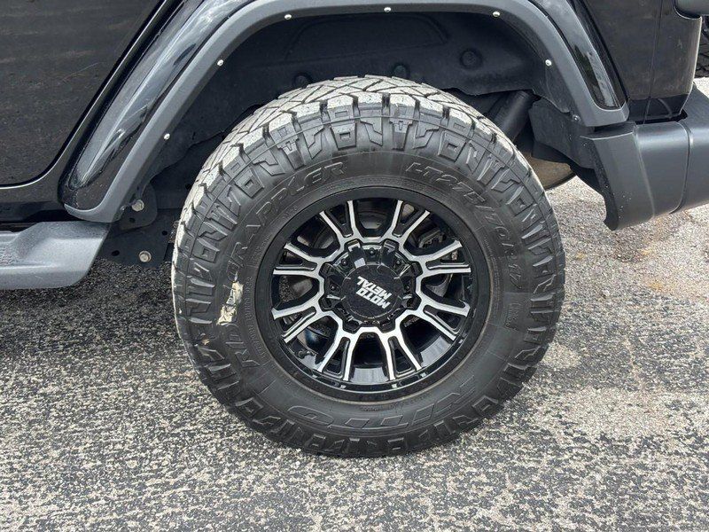 Used 2021 Jeep Wrangler Unlimited Sahara AWD/4WD image 12