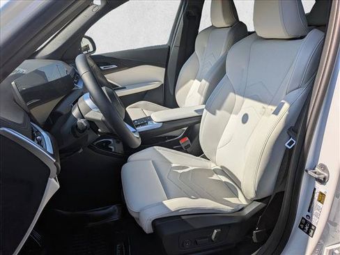 New 2026 BMW X1 xDrive28i w/ Technology Package AWD/4WD image 4