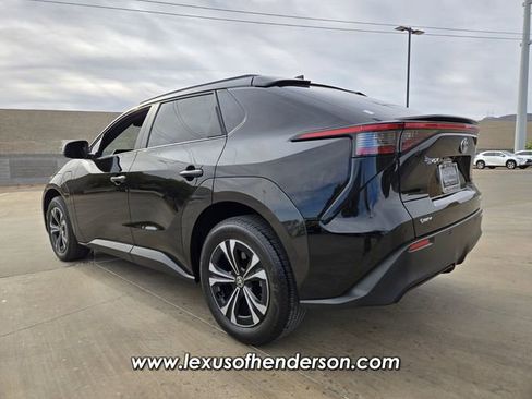 Used 2025 Toyota bZ4X AWD w/ Weather Package image 4