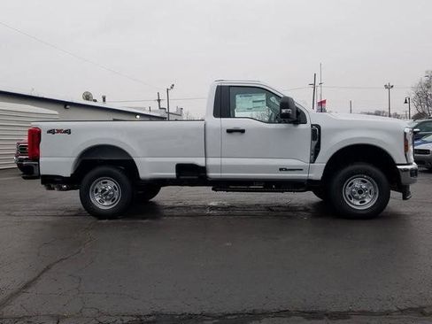 New 2026 Ford F250 XL w/ XL Chrome Package image 2