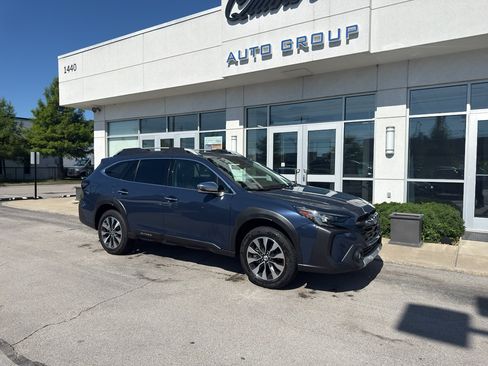 Used 2024 Subaru Outback Touring AWD/4WD image 1