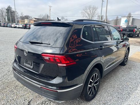 Used 2021 Volkswagen Tiguan SE image 6