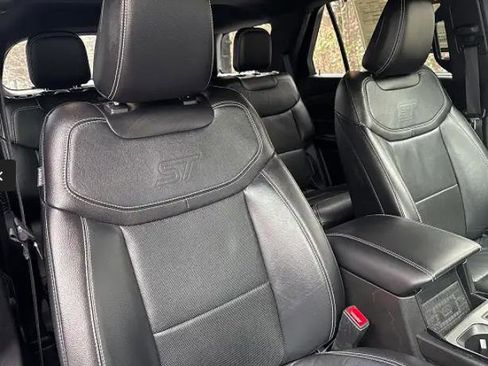 Used 2020 Ford Explorer ST w/ ST High-Performance Pack image 21