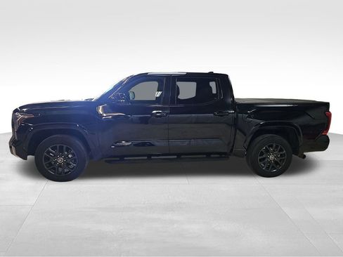 Used 2022 Toyota Tundra Platinum image 2