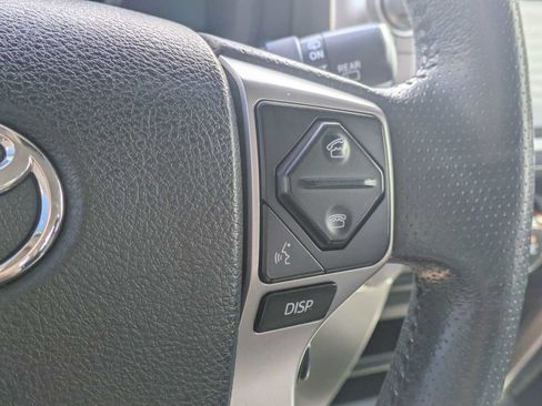 Used 2015 Toyota 4Runner SR5 AWD/4WD image 23