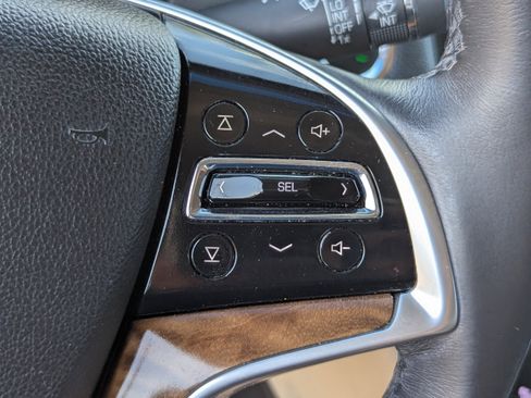 Used 2018 Cadillac XTS Luxury image 29