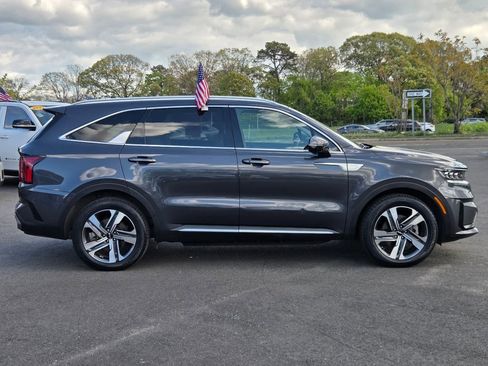 Used 2023 Kia Sorento SX Prestige AWD/4WD image 3
